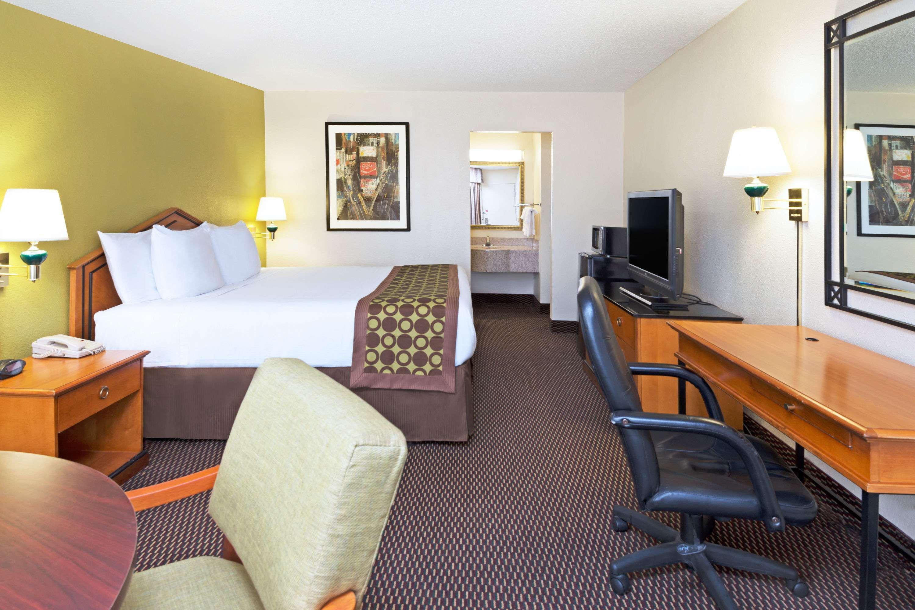 Ramada By Wyndham Pikesville/Baltimore North Eksteriør billede