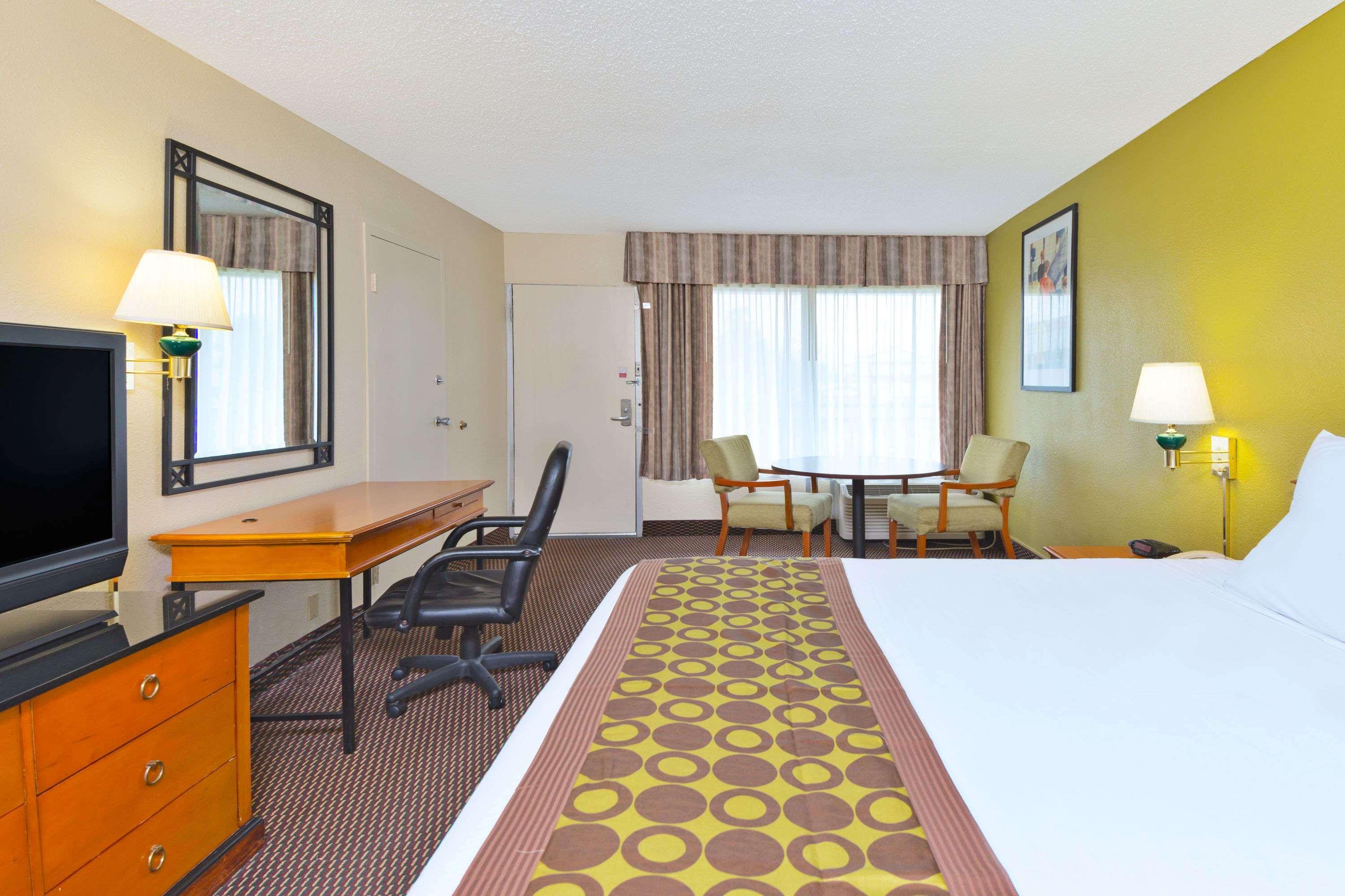 Ramada By Wyndham Pikesville/Baltimore North Eksteriør billede