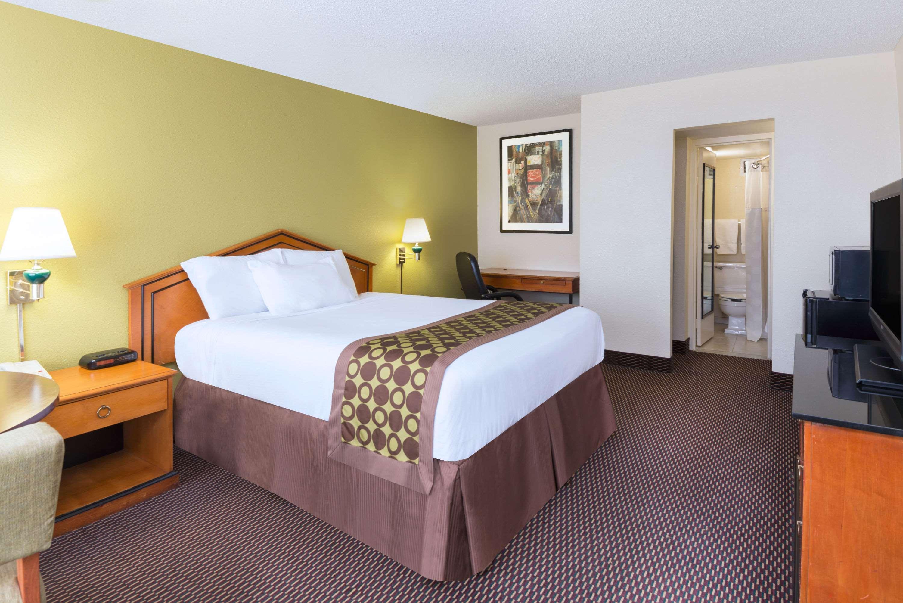 Ramada By Wyndham Pikesville/Baltimore North Eksteriør billede