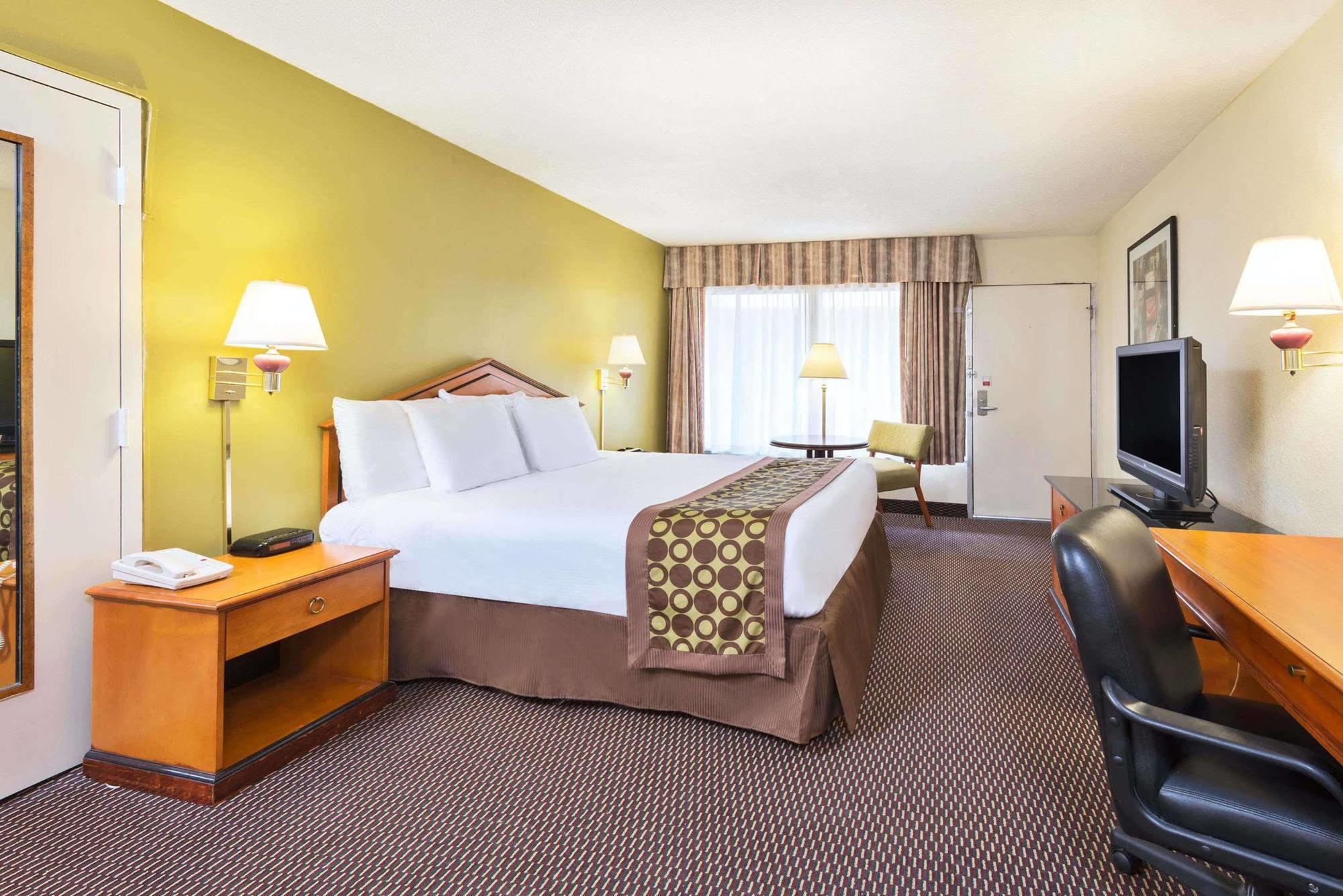 Ramada By Wyndham Pikesville/Baltimore North Eksteriør billede